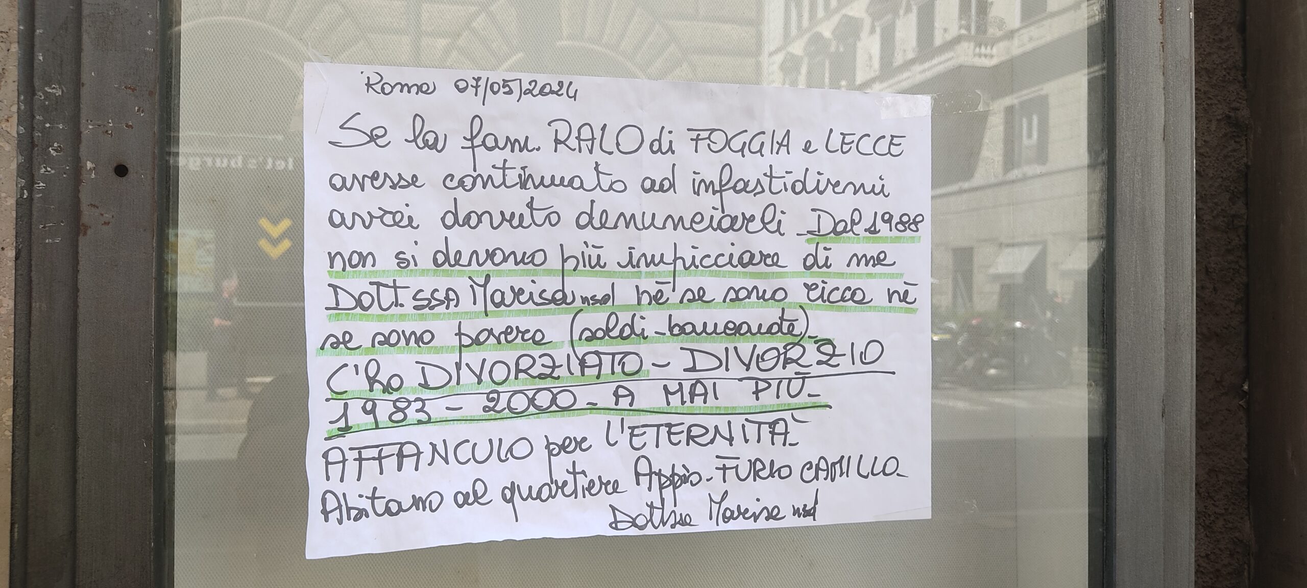 Roma è una capitale e i romani sono capitolini. Anche nel modo di essere.